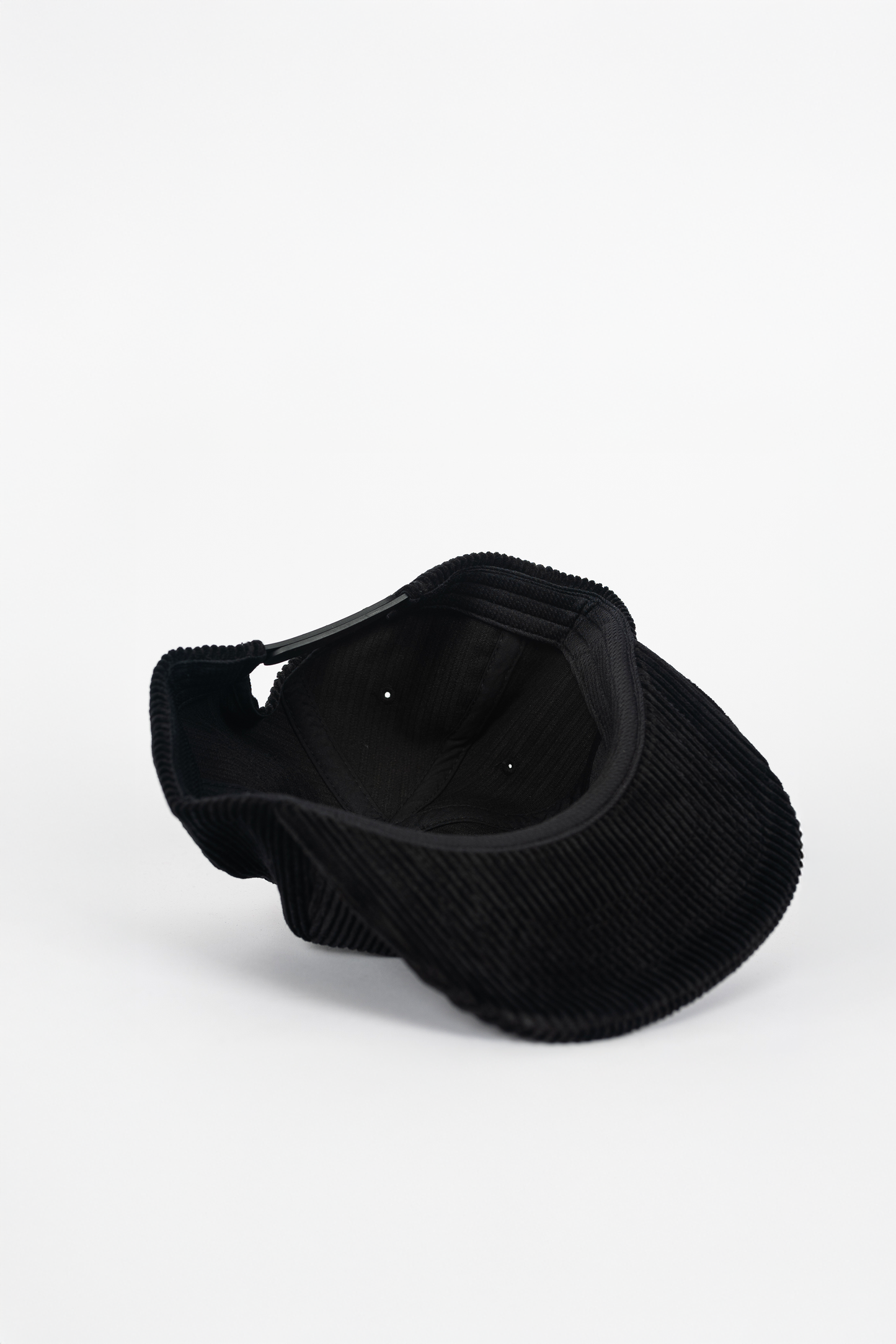 Gorra snapback de pana Atonal