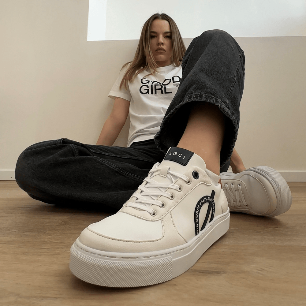 Camiseta LØCI x Ron Dorff Good Girl