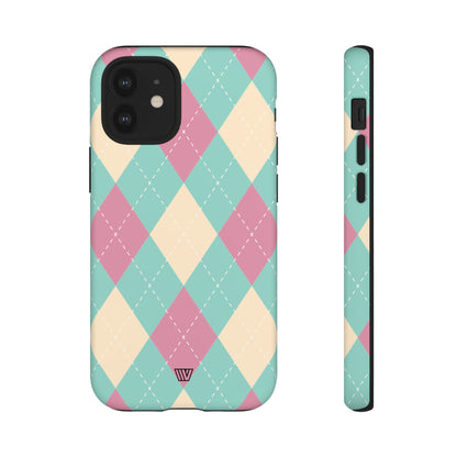 Funda resistente con diseño de rombos azul, rosa y beige