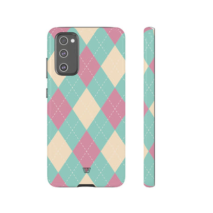 Funda resistente con diseño de rombos azul, rosa y beige