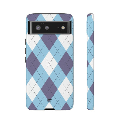 Funda resistente con diseño de rombos azul, blanco y morado