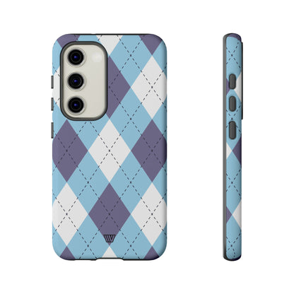 Funda resistente con diseño de rombos azul, blanco y morado