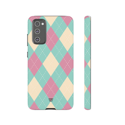 Funda resistente con diseño de rombos azul, rosa y beige