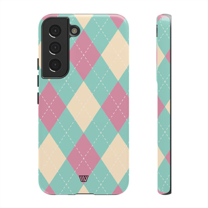 Funda resistente con diseño de rombos azul, rosa y beige