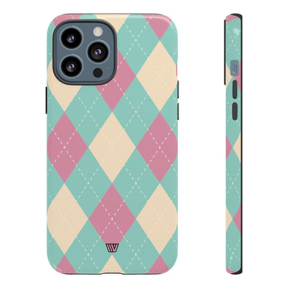 Funda resistente con diseño de rombos azul, rosa y beige