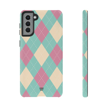 Funda resistente con diseño de rombos azul, rosa y beige