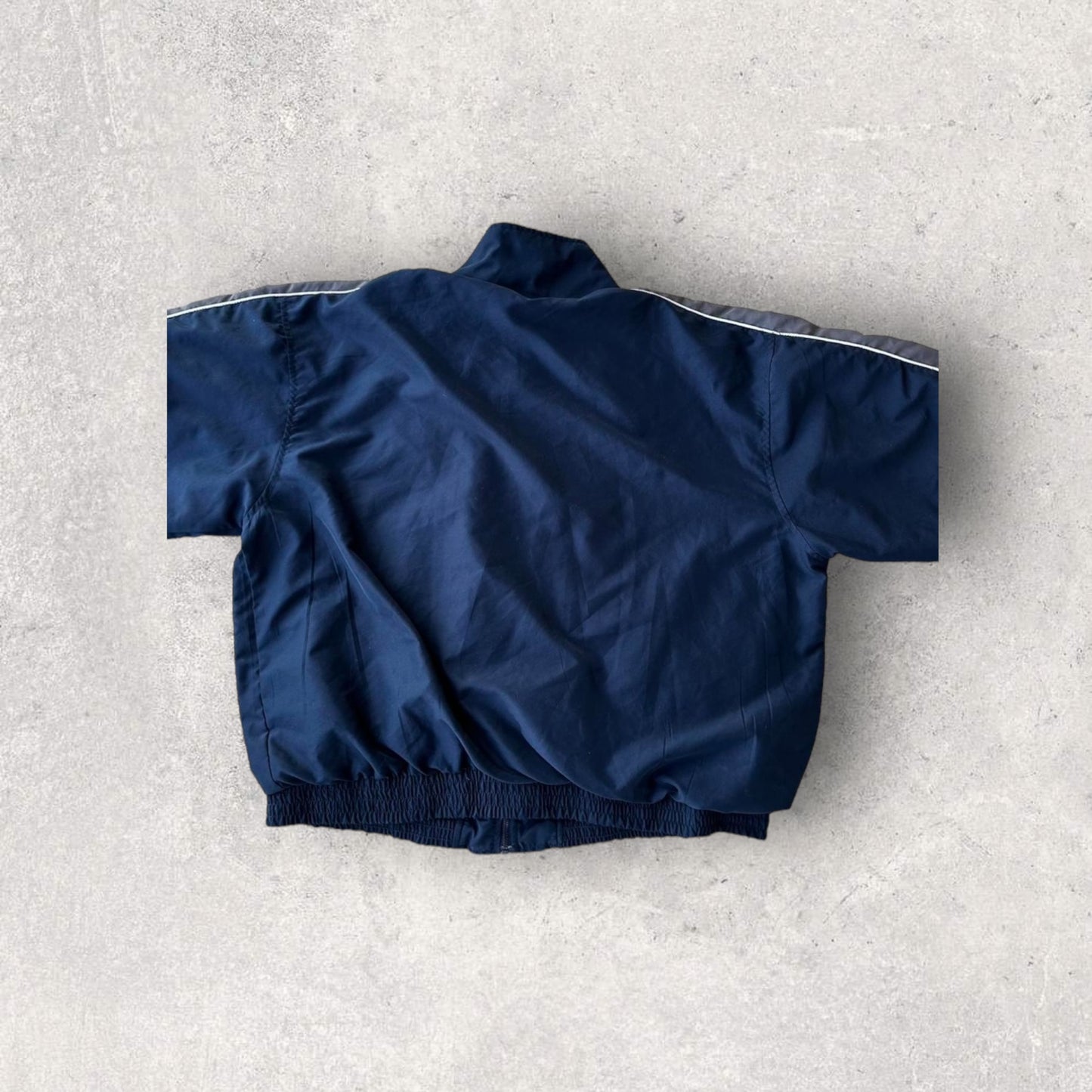 Vintage x Navy Blue Windbreaker
Size XL